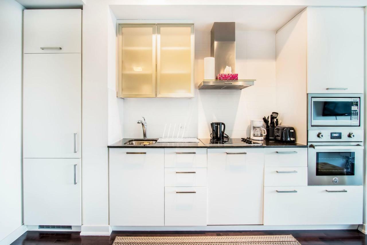 Micasa Suites - Modern Executive Condo Торонто Экстерьер фото