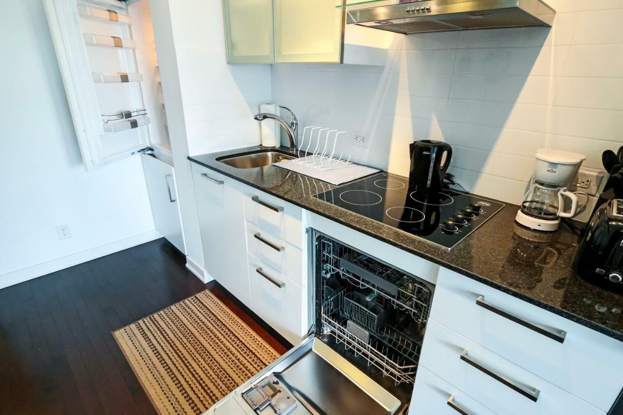 Micasa Suites - Modern Executive Condo Торонто Экстерьер фото