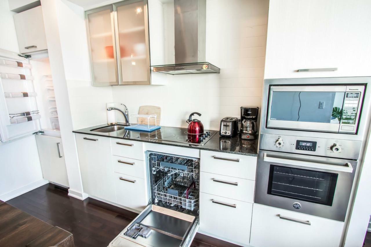 Micasa Suites - Modern Executive Condo Торонто Экстерьер фото