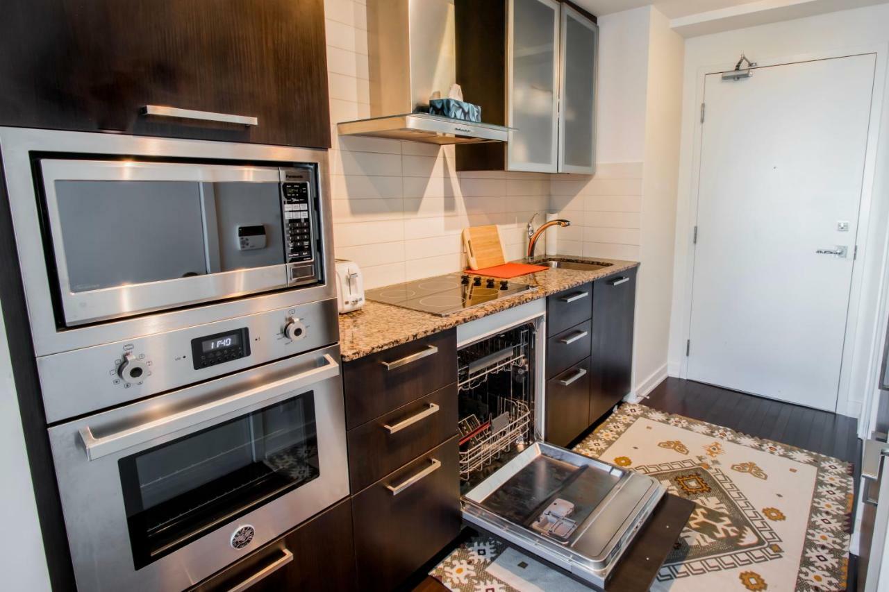 Micasa Suites - Modern Executive Condo Торонто Экстерьер фото