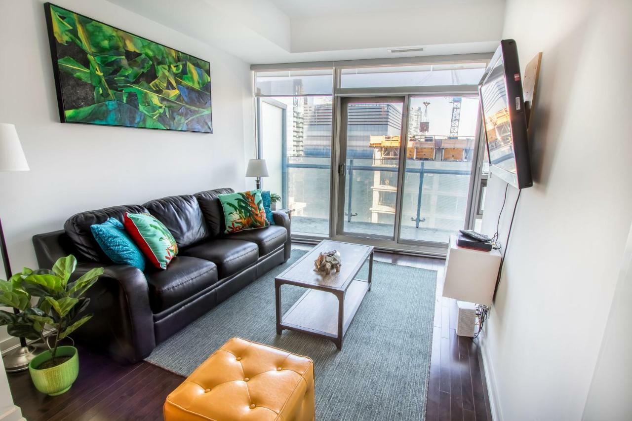 Micasa Suites - Modern Executive Condo Торонто Экстерьер фото